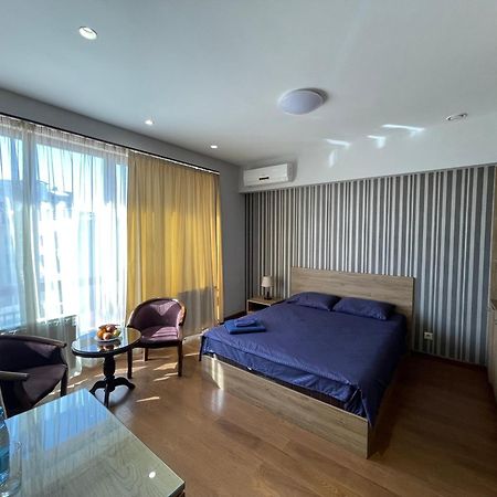 Apartment In Yerevan City Center Republic Square Self Check-In Экстерьер фото